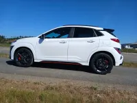Gebraucht Hyundai Kona 280 PS (205 kW) 2022 Weiß SUV