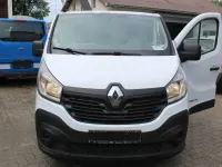 Gebraucht Renault Trafic 120 PS (88 kW) 2015 Weiß Van / Kleinbus