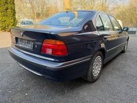 Gebraucht BMW 528 193 PS (141 kW) 1996 Blau Limousine