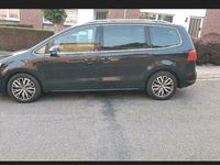 Second-hand VW Sharan 170 CP (125 kW) 2012 Negru Monovolum