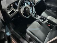 Gebraucht VW Touran Comfortline 116 PS (85 kW) 2020 Weiß Van / Kleinbus