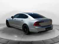 Gebraucht Volvo S90 Momentum 250 PS (183 kW) 2018 Grau Limousine