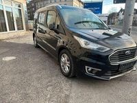 Gebraucht Ford Grand Tourneo Connect Titanium 120 PS (88 kW) 2019 Schwarz Van / Kleinbus