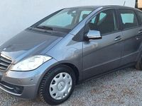 Gebraucht Mercedes A180 Elegance 116 PS (85 kW) 2011 Grau Kleinwagen