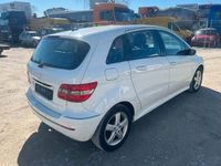 Gebraucht Mercedes B200 140 PS (102 kW) 2008 Weiß Van / Kleinbus