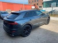 Gebraucht Audi SQ8 507 PS (372 kW) 2024 Grau SUV