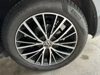 Gebraucht VW Touran Highline 150 PS (110 kW) 2021 Grau Van / Kleinbus