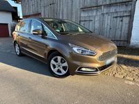 Gebraucht Ford S-MAX Vignale 209 PS (153 kW) 2016 Braun Van / Kleinbus