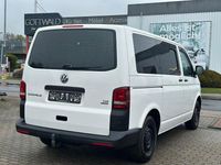 Gebraucht VW T5 Trendline 140 PS (102 kW) 2013 Weiß Van