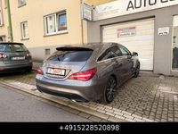 Gebraucht Mercedes CLA200 136 PS (100 kW) 2017 Mountaingrau  met. Kombi