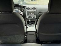 Gebraucht Ford Focus Ghia 116 PS (85 kW) 2005 Schwarz Limousine