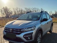 Gebraucht Dacia Sandero Essentiel 91 PS (66 kW) 2023 Grau Limousine