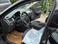 Gebraucht Skoda Rapid Ambition 105 PS (77 kW) 2015 Schwarz Kleinwagen