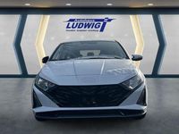 Gebraucht Hyundai i20 Select 101 PS (74 kW) 2024 Weiß Limousine