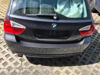 Second-hand BMW 320 130 CP (95 kW) 2006 Negru Break