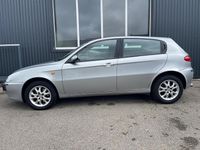 Gebraucht Alfa Romeo 147 105 PS (77 kW) 2003 Grau Kleinwagen