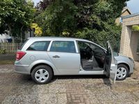 Gebraucht Opel Astra 2010 Grau Kombi