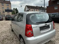 Gebraucht Kia Picanto Start 65 PS (47 kW) 2008 Silber Kleinwagen