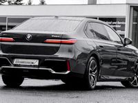 Gebraucht BMW 740 Comfort Edition 299 PS (219 kW) 2025 Grau Limousine