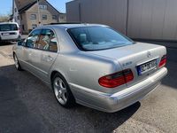 Gebraucht Mercedes E320 Avantgarde 224 PS (164 kW) 2002 Silber Limousine