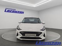 Gebraucht Hyundai i10 Select 63 PS (46 kW) 2024 Atlas white / sol (weiss) Kleinwagen