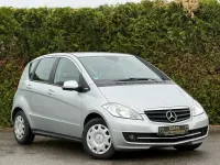 Gebraucht Mercedes A160 95 PS (69 kW) 2010 Silber Limousine
