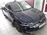 Gebraucht VW Golf VIII 150 PS (110 kW) 2020 Blau Kleinwagen