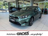 Neu Kia Ceed Spirit 140 PS (102 kW) 2025 Exg) experience green met. (gruen Kleinwagen