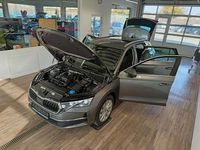 Neu Skoda Octavia Selection 150 PS (110 kW) 2026 Grau Kombi