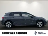 Usata VW Golf VIII Life 131 CV (96 kW) 2023 Grigio Berlina