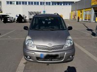 Gebraucht Toyota Yaris 86 PS (63 kW) 2003 Silber Kombi