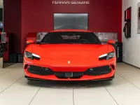 Gebraucht Ferrari 296 829 PS (609 kW) 2024 Rot