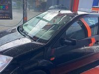 Gebraucht Ford Fiesta Trend 101 PS (74 kW) 2004 Blau Kleinwagen