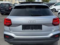 Gebraucht Audi Q2 S-Line 150 PS (110 kW) 2022 Silber SUV