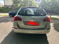 Gebraucht Opel Astra 101 PS (74 kW) 2011 Silber Kombi