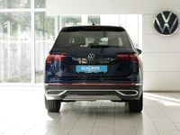 Gebraucht VW Tiguan Allspace Elegance 200 PS (147 kW) 2022 Atlantic blue metallic SUV