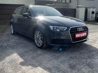 Gebraucht Audi A3 116 PS (85 kW) 2019 Grau Limousine