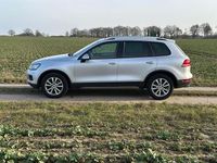 Używany VW Touareg Terrain Tech 245 KM (180 kW) 2013 Srebrny SUV