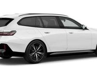 Neu BMW 530e Performance 299 PS (219 kW) 2026 Alpinweiß Kombi