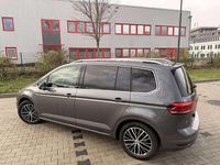 Gebraucht VW Touran Highline 150 PS (110 kW) 2016 Grau Van / Kleinbus