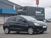 Gebraucht Mitsubishi Space Star 80 PS (58 kW) 2013 Schwarz Van / Kleinbus