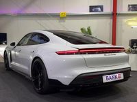 Second-hand Porsche Taycan Turbo 500 kW (680 CP) 2020 Alb Berlinǎ