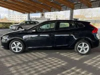 Gebraucht Volvo V40 You! 114 PS (83 kW) 2014 Black sapphire / metallic Limousine