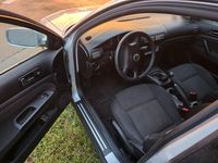 Gebraucht VW Passat Basis 102 PS (75 kW) 2001 Silber Kombi