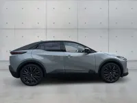 Neu Toyota C-HR+ Lounge 252 kW (343 PS) 2026 Cement grey metallic / black SUV