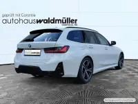 Gebraucht BMW 318 M Sport 156 PS (114 kW) 2023 Alpinweiss uni Kombi