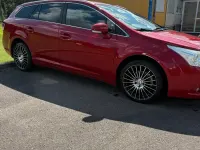 Gebraucht Toyota Avensis T2 147 PS (108 kW) 2009 Rot Kombi