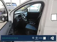 Gebraucht VW Caddy Basis 102 PS (75 kW) 2022 Candyweiß Van / Kleinbus
