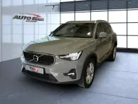 Gebraucht Volvo XC40 Core 163 PS (119 kW) 2024 Grün SUV