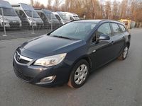 Gebraucht Opel Astra 140 PS (102 kW) 2012 Blau Kombi